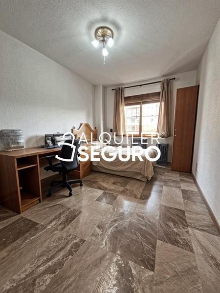 Foto 0fbb0d8c-f0c1-4a43-84e2-4cf7dfe288ce. Rent flat with heating parking in Cerrillo de Maracena - Periodistas Granada