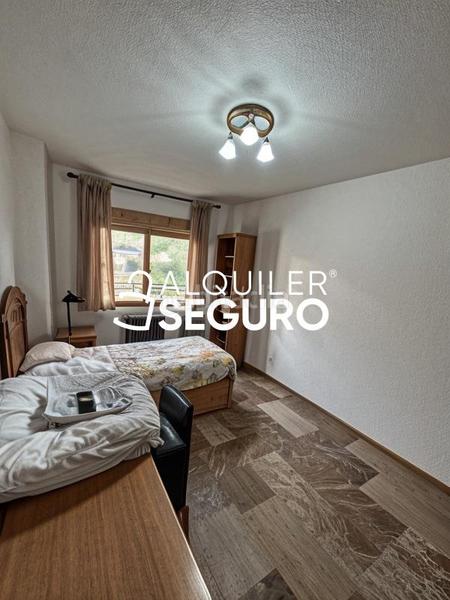 Foto 5d23c50b-15cc-4ce4-a55f-18d99b3a2423. Rent flat with heating parking in Cerrillo de Maracena - Periodistas Granada