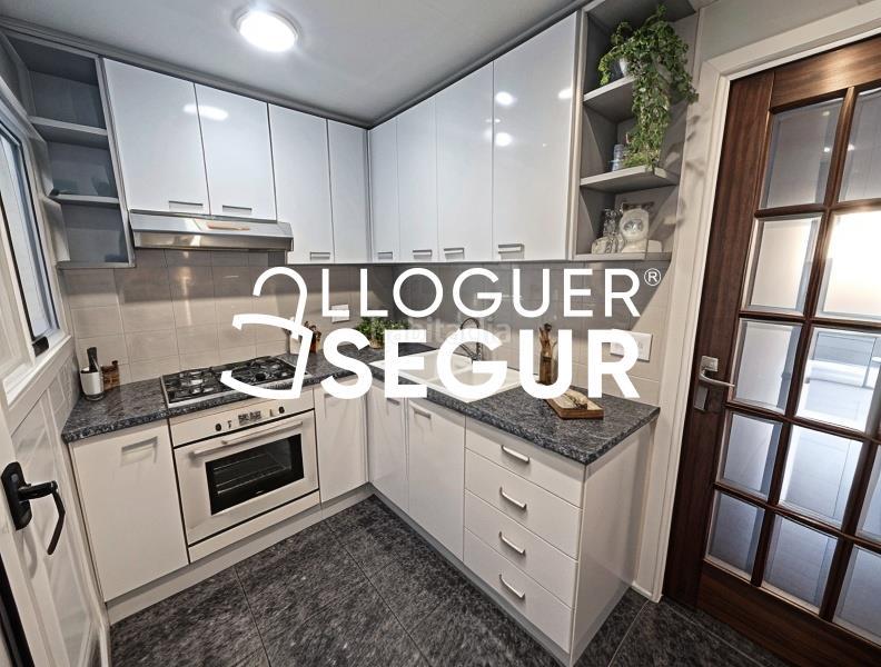 Foto 9e3ac1a6-c669-4f1f-9d77-0b8c01ce6646. Location appartement avec chauffage dans Can Rull Sabadell