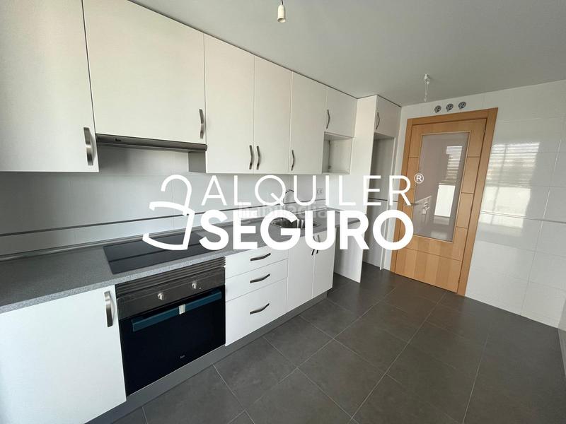 Foto d95124e4-c766-4b31-89e4-229161c433d3. Affitto appartamento con riscaldamento parcheggio piscina in Leganés