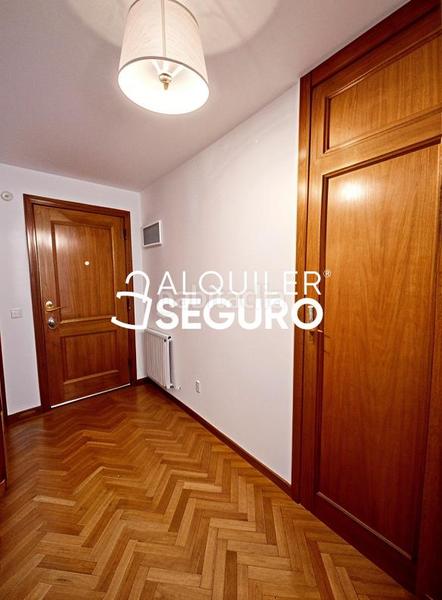 Foto 36e362fe-7034-4d09-8796-ef922391da19. Lloguer pis amb calefacció piscina a Pinar del Rey Madrid