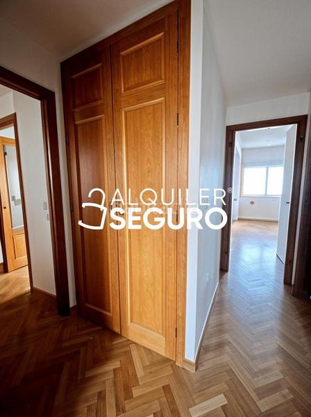 Foto 296afa5e-e11e-47e1-869c-1d0494415c58. Location appartement avec chauffage piscine dans Pinar del Rey Madrid