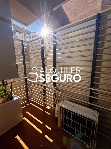 Foto 03dc92d4-7b29-40fa-a280-977ccfab02f8. Miete etagenwohnung mit heizung pool in Pinar del Rey Madrid