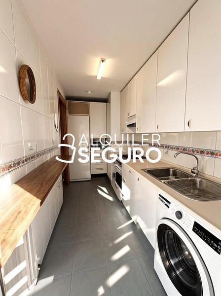 Foto dd0486c6-2b5a-4e8c-9dec-e7c390186cdc. Miete etagenwohnung mit heizung pool in Pinar del Rey Madrid