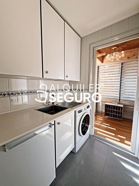 Foto a923493d-5d00-4512-8d4e-e71d54d2aae1. Rent flat with heating pool in Pinar del Rey Madrid