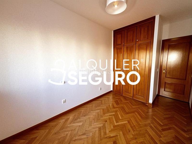 Foto af0d10cf-c2ca-40c3-b687-f6da417ab467. Rent flat with heating pool in Pinar del Rey Madrid