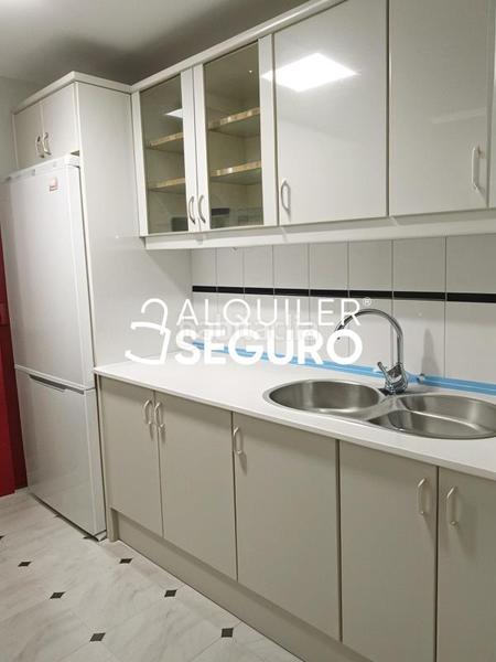 Foto f2626a45-af48-4dee-8c95-0011fbb0c6b5. Miete etagenwohnung mit heizung in Valleaguado-La Cañada Coslada