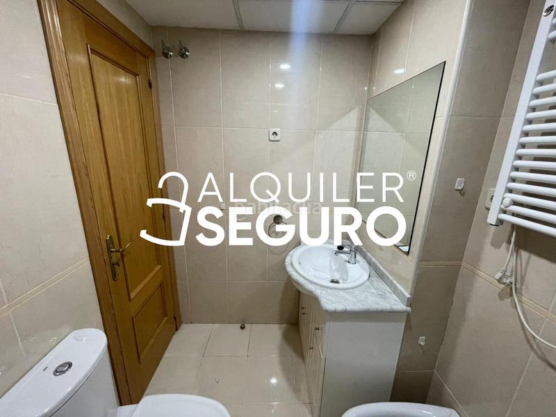 Foto f44f4ab7-3c0c-42b6-9317-b5c7cdfe7a8a. Lloguer pis amb calefacció aparcament piscina a Cuatro Vientos Madrid