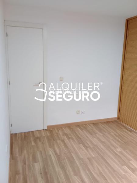 Foto b4a048ab-d428-4866-a043-5d8ba33aeb5b. Miete etagenwohnung mit heizung in Ventas Madrid