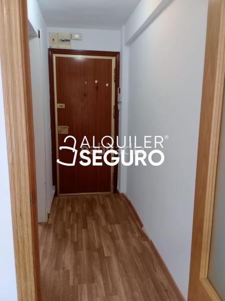 Foto 3a6035c5-5a73-4a1b-8e2c-36ecef5a393f. Rent flat with heating in Ventas Madrid