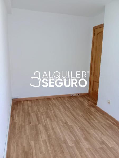 Foto 62034689-b66b-41a2-9946-98147bbfcf79. Rent flat with heating in Ventas Madrid