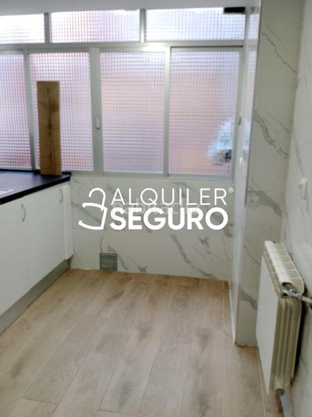 Foto e3901c01-f3ca-4528-995d-9be13a22f797. Rent flat with heating in Ventas Madrid