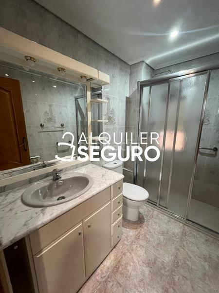 Foto 0a58686b-c7e8-4d5c-b4b2-5c3f3744e724. Rent flat with heating in Zarzaquemada Leganés