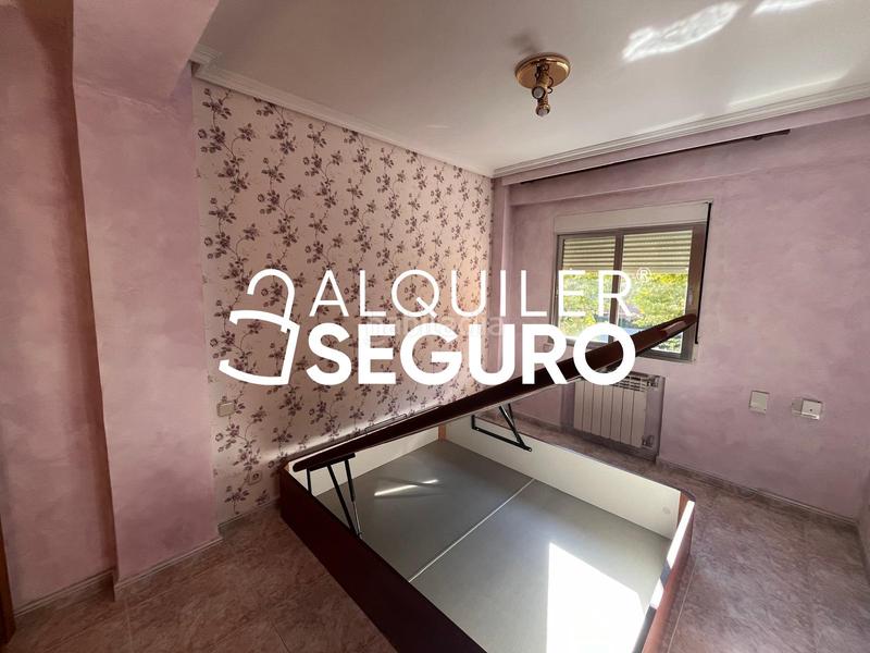 Foto c5ddd6a5-a0df-4dad-9383-2072a7bcea23. Rent flat with heating in Zarzaquemada Leganés