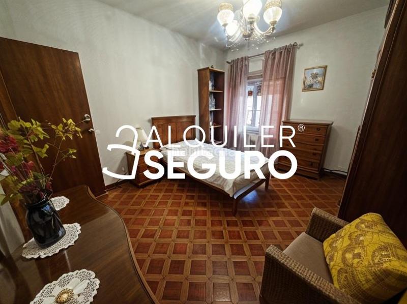 Foto eba88b68-e8e5-4d99-a20d-c3e94dda636d. Alquiler piso  c ramón lujan en Almendrales Madrid