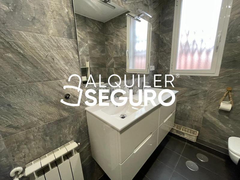 Foto 0f4ddc1f-f8b2-4257-a4b4-272f1cc57db9. Rent flat with heating in San Isidro Madrid