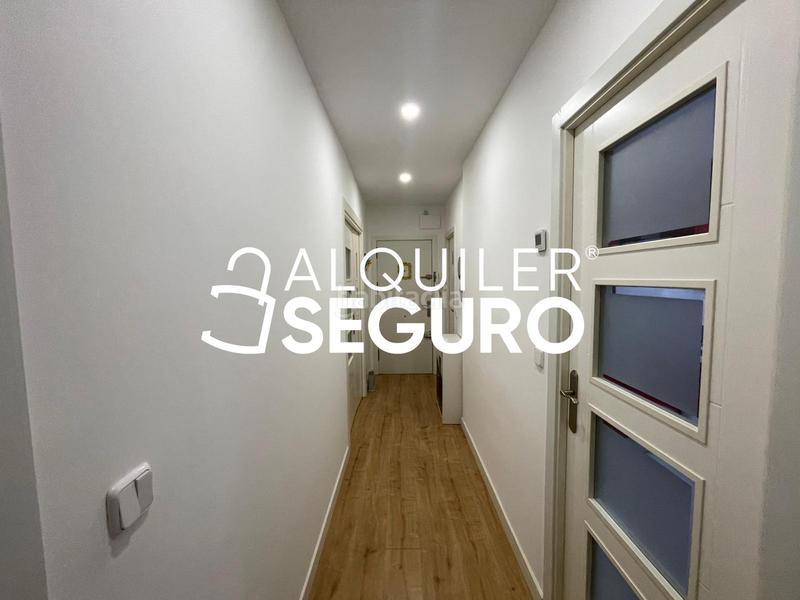 Foto a744f7d0-5c79-4d70-8a49-3ef53ca4b6db. Rent flat with heating in San Isidro Madrid
