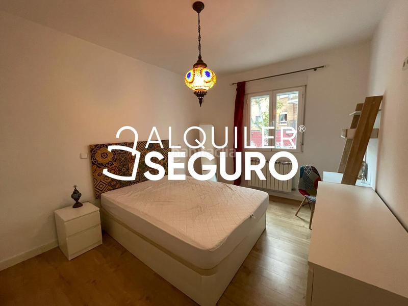 Foto f9a019a3-fffd-4a3b-a10c-59a83a6a7286. Rent flat with heating in San Isidro Madrid