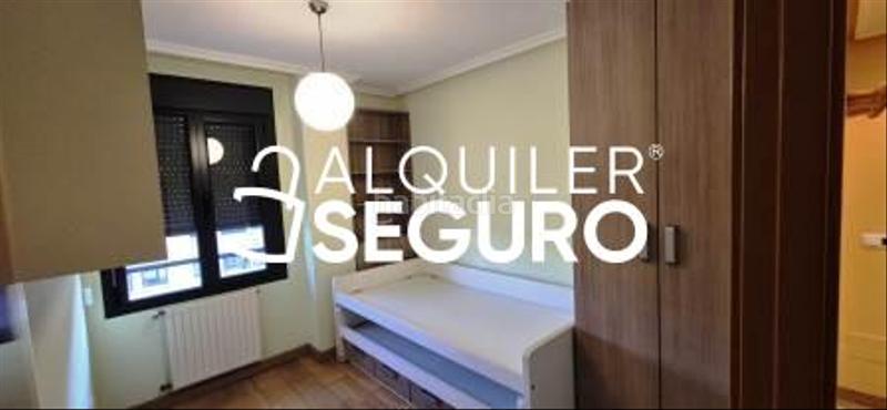 Foto 33318ed5-18f8-4a5c-ac0d-38b17eb00073. Rent flat with heating in Fozaneldi - Tenderina Oviedo