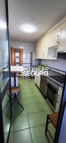 Foto 9d0efa21-9b71-4eec-9ea2-fc94f57cf042. Rent flat with heating in Fozaneldi - Tenderina Oviedo