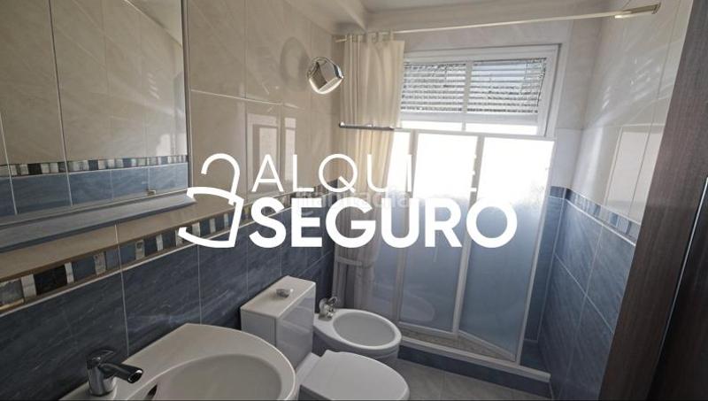 Foto 089fb3eb-a29a-46d7-a951-ee0065e679fd. Rent flat with parking in Gelves