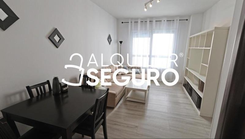 Foto 7d7b10da-7b81-4d24-8974-af871bd998d8. Rent flat with parking in Gelves