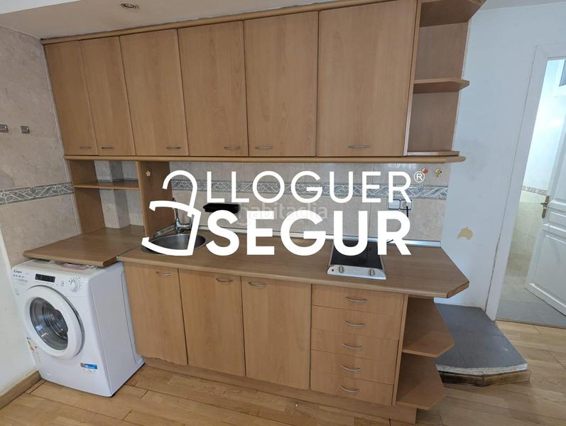 Foto 858b2148-9a05-4b89-b8c2-540e5d6e68fd. Alquiler estudio  c del pare jacint alegre en Barcelona