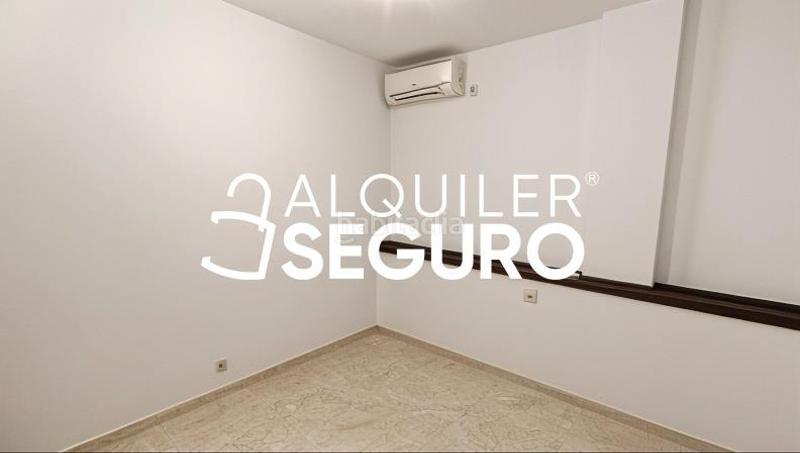 Foto 416c22b2-9b89-448a-878e-33d38a23496c. Alquiler chalet  c pedro de valdivia en Oromana Alcalá de Guadaira