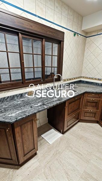 Foto bea53e3e-5081-41a5-9661-0047e0a065a1. Rent chalet with parking in Oromana Alcalá de Guadaira