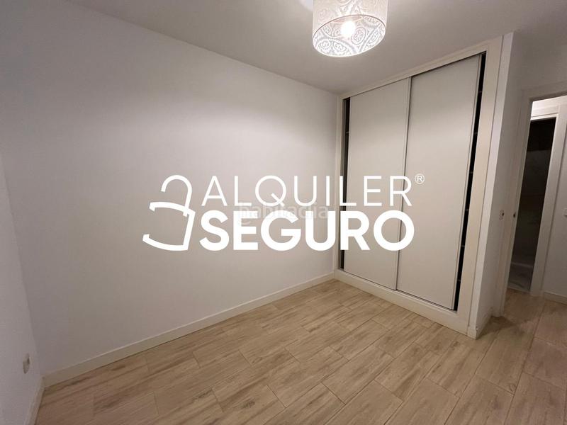 Foto a8588db9-fea3-4ca1-ba47-b553ba613ea5. Alquiler piso  c angelillo en Palomeras Sureste Madrid