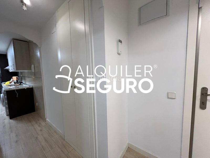 Foto d4249a28-6221-4aa0-be4f-83ce802580c1. Alquiler piso  c angelillo en Palomeras Sureste Madrid
