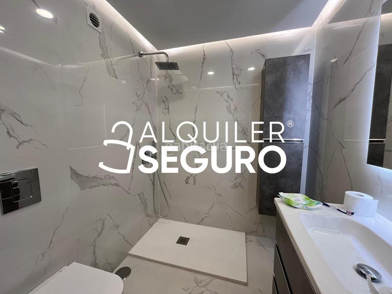 Foto 0e9fe65b-b35b-4f9d-b61f-b174fb265c3d. Rent flat with heating in Palomeras Sureste Madrid