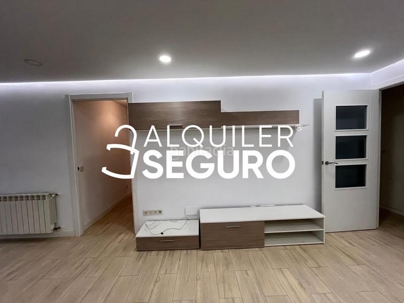 Foto b62957b4-de08-4060-bc96-6c2179ee1954. Rent flat with heating in Palomeras Sureste Madrid