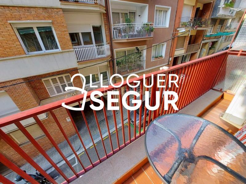 Foto 779a937e-0925-4021-baa9-580414c9eac3. Miete etagenwohnung mit heizung in Putget - Farró Barcelona