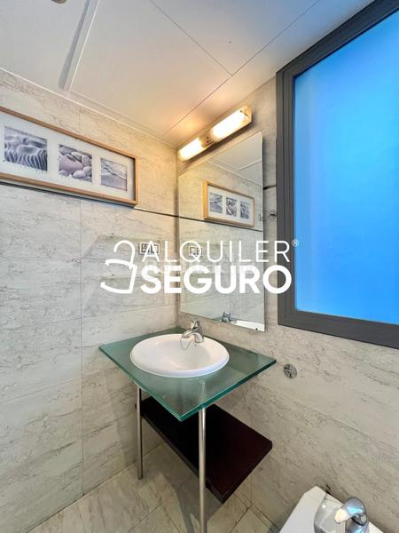Foto 0de110f0-f95c-476b-88f7-b1db0985ae5c. Location appartement avec chauffage parking piscine dans Madrid