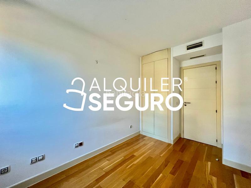 Foto 0d02b007-ce0b-4163-9a47-32e41fd1b76d. Miete etagenwohnung mit heizung parking pool in San Juan Bautista Madrid