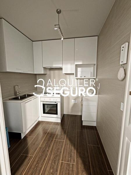 Foto 4cf8c71b-d2dc-4aa4-b563-7b9e3cd2ab9f. Location chalet avec chauffage parking dans Ajalvir