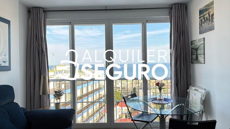 Foto 029513b6-3b30-4435-8c2b-6c929d89aa3c. Rent flat with parking in Manantiales-Estación de Autobuses Torremolinos