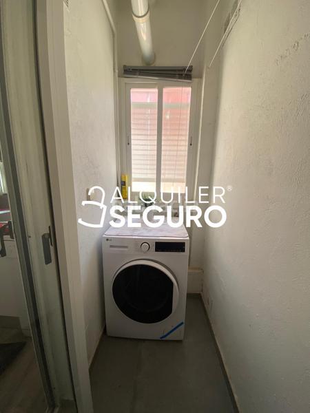 Foto 11a306dd-ef29-43b3-bb3a-ee1bf679e6c3. Rent flat with heating parking in Palomeras Bajas Madrid