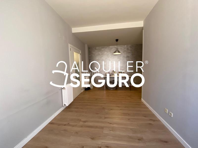 Foto 90a12338-0f92-4190-88cb-22736facaf6c. Rent flat with heating parking in Palomeras Bajas Madrid