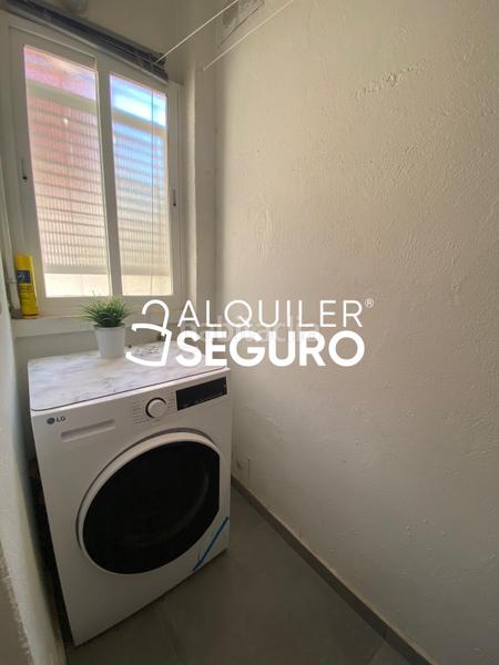 Foto ca5591bd-db09-4d88-b890-bd1b72687883. Rent flat with heating parking in Palomeras Bajas Madrid