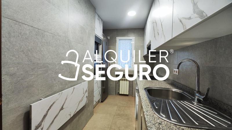 Foto 4b6f9b13-b90a-464e-8c4f-5d9a892e5756. Miete etagenwohnung mit heizung in Castillejos-Cuzco Madrid