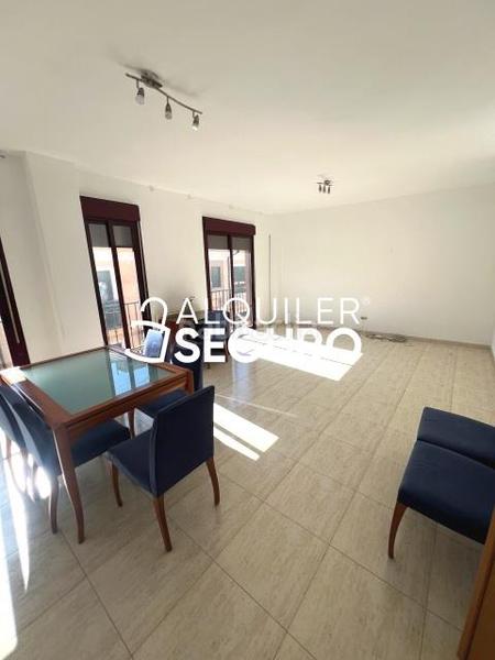 Foto 818b4c9b-cf22-4044-97c8-a7a328a52c69. Alquiler piso  c caballeros en Esquivias