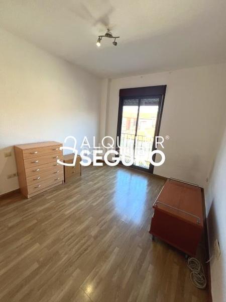 Foto 99badb6b-3d27-4aba-bca5-4e6903ab08e8. Alquiler piso  c caballeros en Esquivias