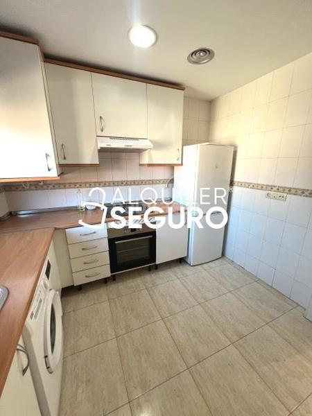 Foto cb3de19d-c5c5-40c9-a5a4-9b5d662f5b16. Alquiler piso  c caballeros en Esquivias