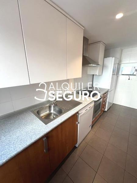 Foto 1c6feee8-c43b-4297-a8b3-bca0c2e2bc5f. Location appartement avec chauffage parking piscine dans Valdemoro