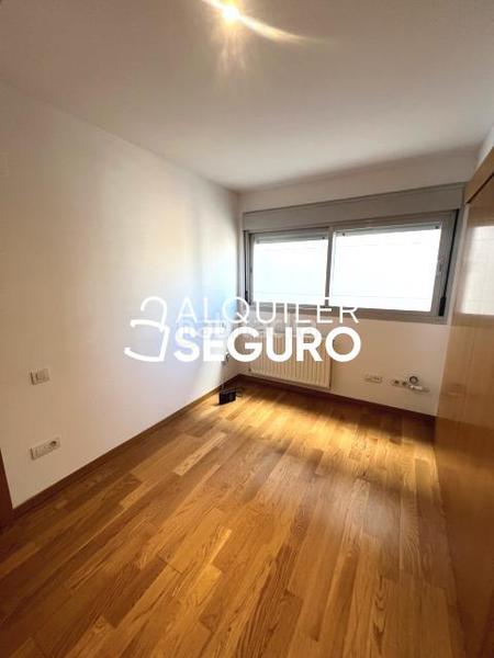 Foto 488a6fc0-e48f-4927-95cb-da7d59e3d604. Location appartement avec chauffage parking piscine dans Valdemoro