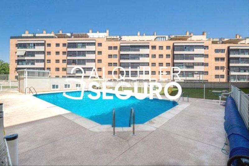 Foto 61d372d0-7fb3-49a4-ac3d-40f74e117928. Location appartement avec chauffage parking piscine dans Valdemoro