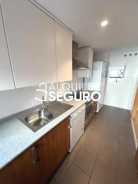 Foto c0f1b765-e6c8-493f-bde5-6d0d2c6b7735. Miete etagenwohnung mit heizung parking pool in Estación Valdemoro