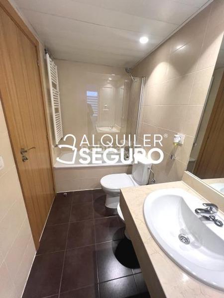 Foto 73d50d7e-4c8c-42df-a201-b5ab9a8d26e4. Rent flat with heating parking pool in Estación Valdemoro